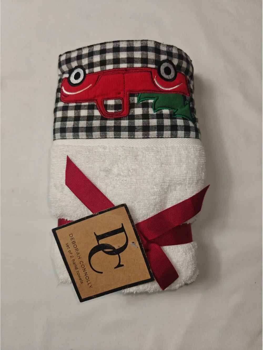 Deborah Connolly Designs Hand Towels Set NWT